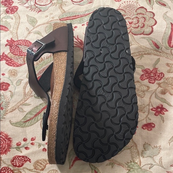 Birkenstock Gizeh Purple Natural Leather Thong Sandal Ergonomic Cork Footbed - Picture 6 of 11